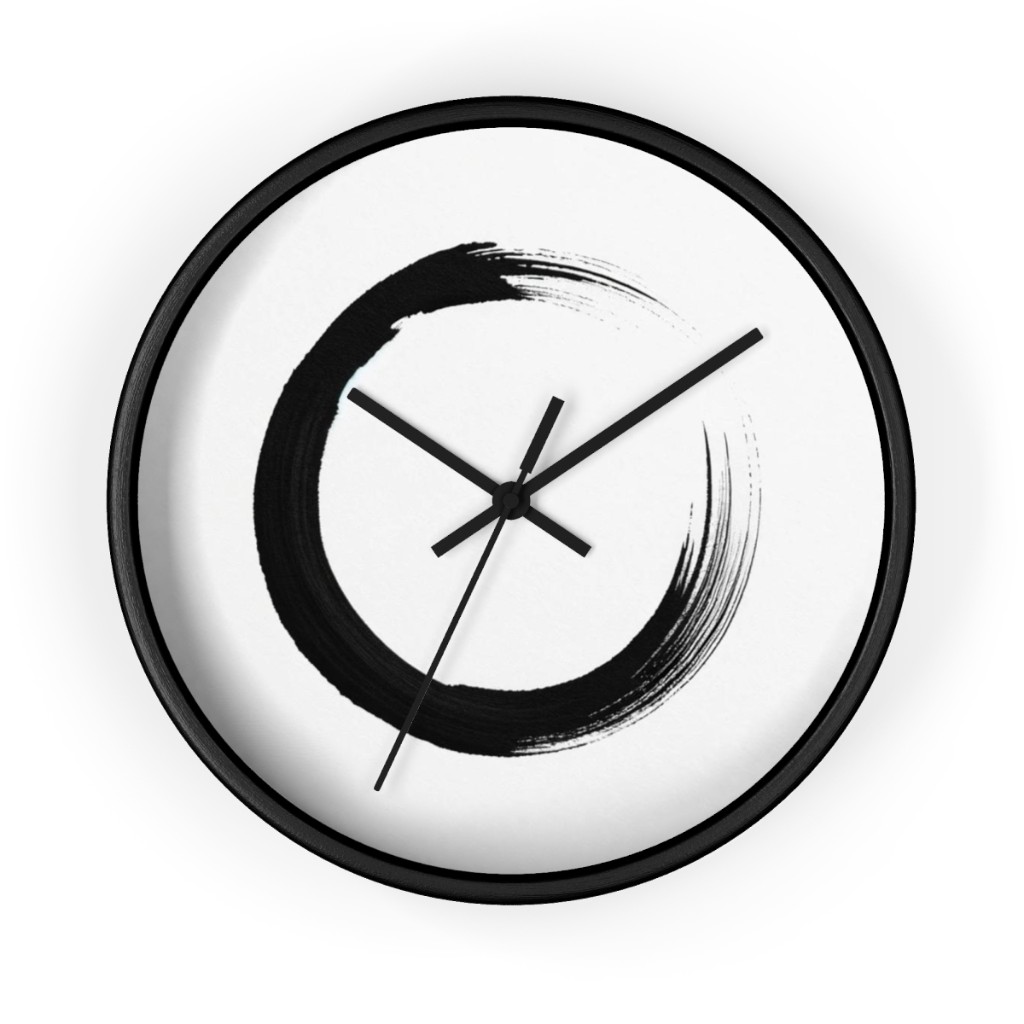 Veirtstay Silent Wall Clock front view with black brush circle